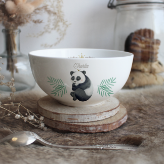 Bol en porcelaine panda avec végétation sur les côtés et prénom personnalisable.